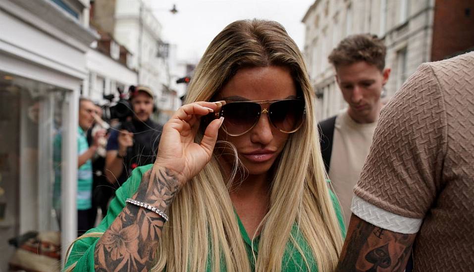 Speeding Charge Against Katie Price Dismissed