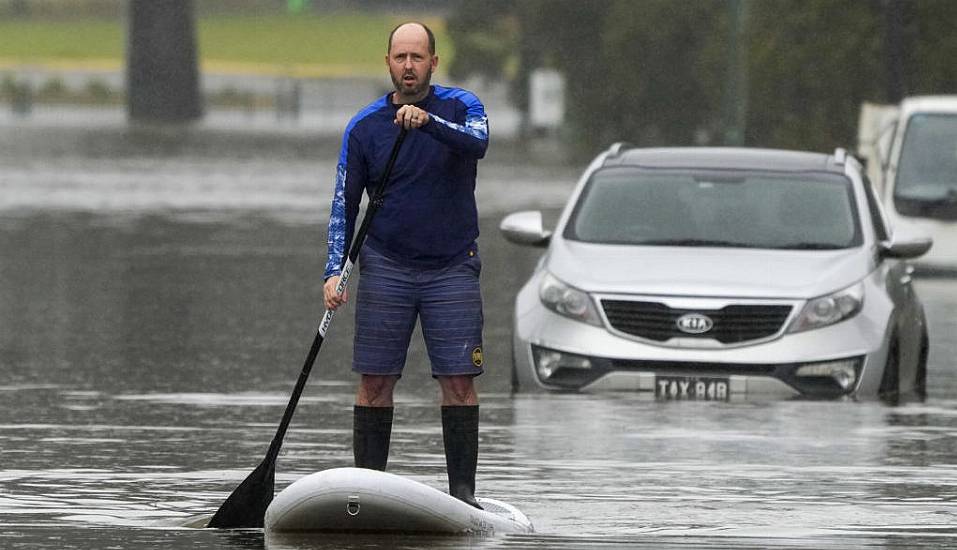 Homes Of 85,000 People Still At Risk As Rain Eases Around Sydney