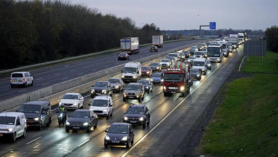 People Want Safer Roads With Better Signage, Survey Finds