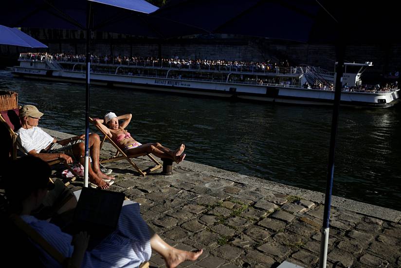 France’s Second Heatwave Of The Year Leaves Paris Sweltering