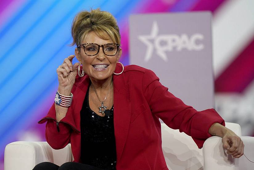 Sarah Palin Reaches Alaskan Election’s Final Round In Comeback Bid