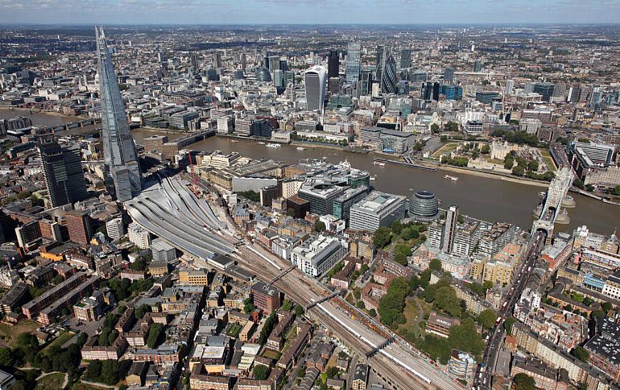 Fire Under Railway Arches Near London Bridge ‘Severely Disrupts’ Train Services