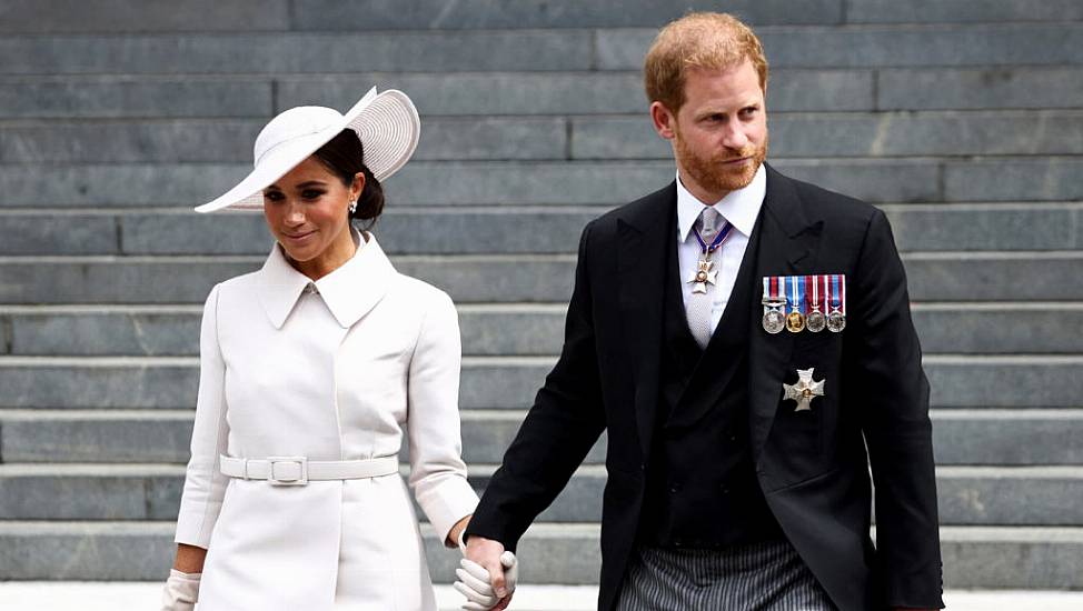 Harry And Meghan Adopt Beagle Called Mamma Mia