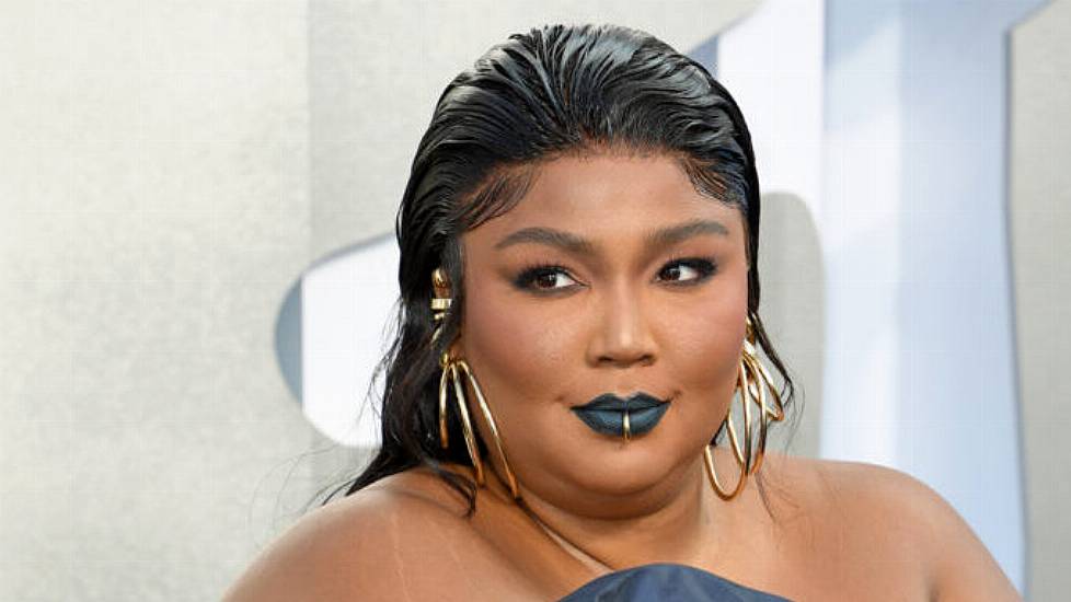 Lizzo Says ‘I Quit’ After Claiming She Feels ‘The World Doesn’t Want Me In It’