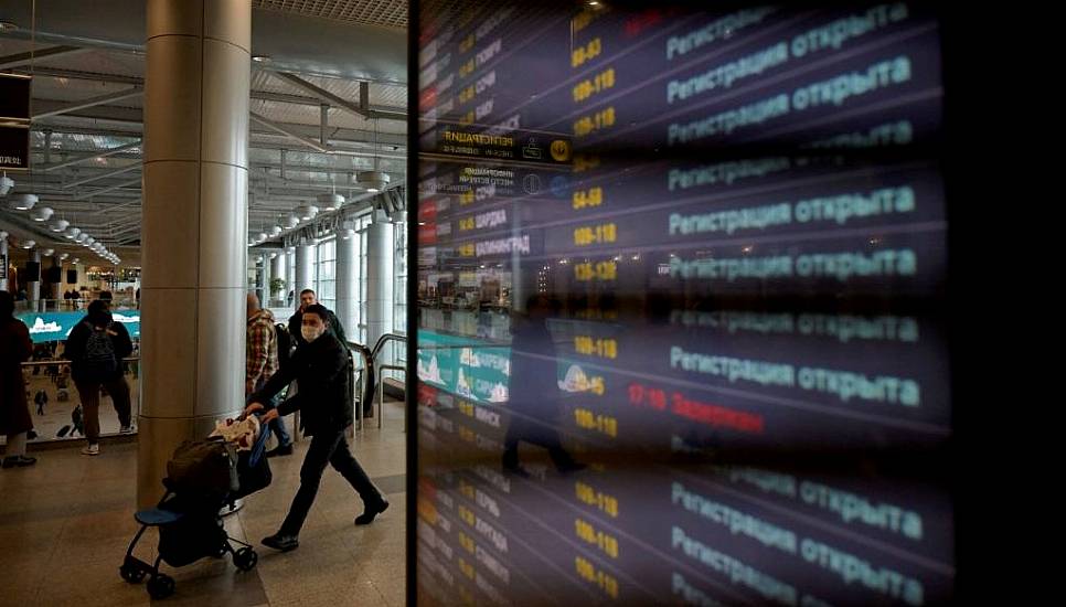 Flights Out Of Russia Sell Out After Putin Orders Partial Call-Up