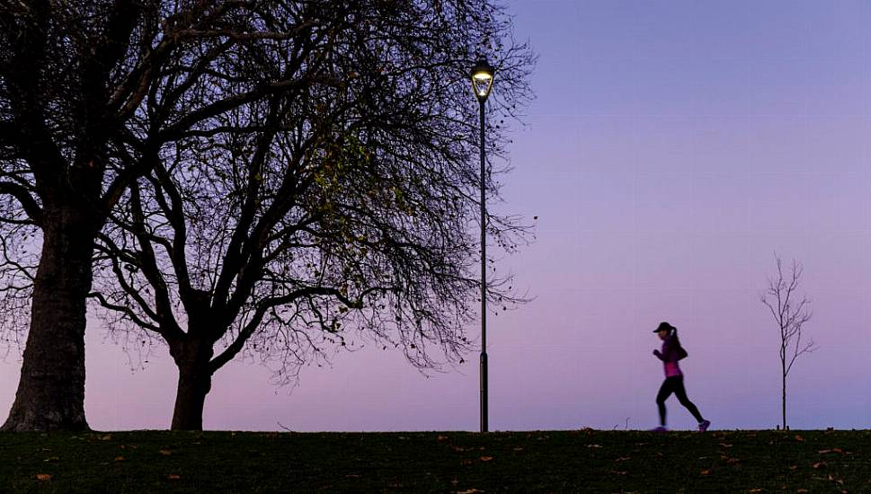 6 Ways To Find Workout Motivation As The Days Get Shorter And Colder