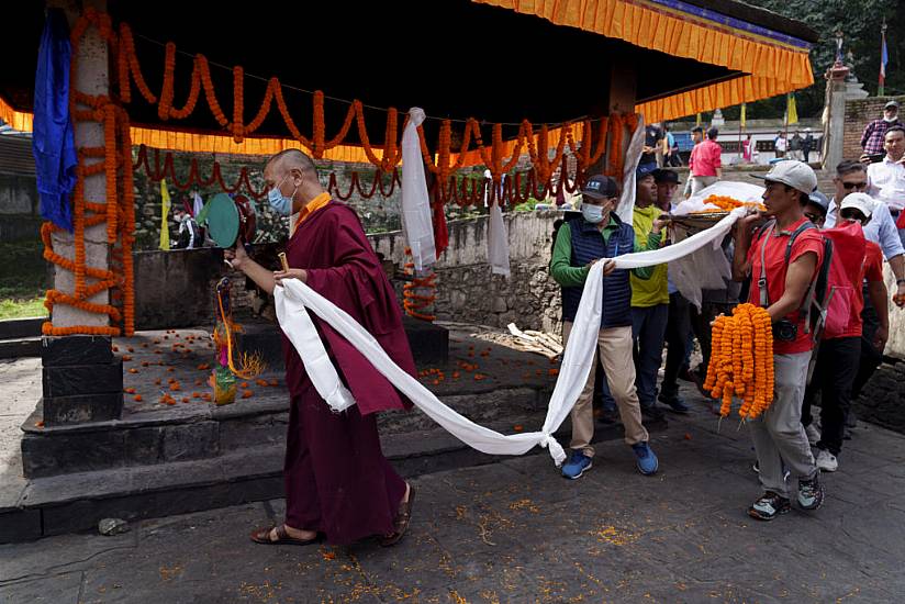 Us Extreme Skier Killed In Mountain Plunge Given Traditional Nepalese Funeral