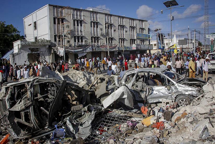 Somalia Car Bombs Death Toll Climbs To 120 With Some Still Missing