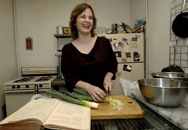 Julie Powell, Food Writer Of Julie &Amp; Julia, Dies At 49