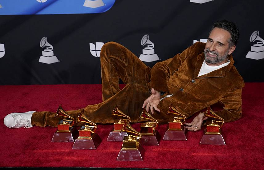 Uruguayan Musician Jorge Drexler Wins Six Latin Grammys