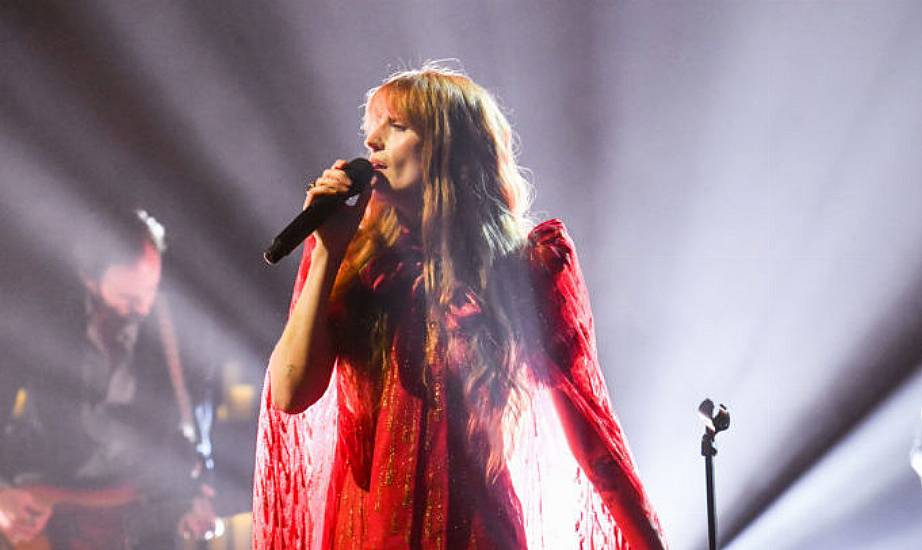 Florence + The Machine Postpone Uk And Irish Tour Dates After Welch Breaks Foot