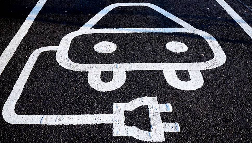 131 New Fast Charging Points To Be Added Along Major Roads