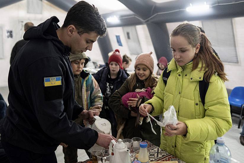 Uneasy Calm Grips Ukraine As West Prepares Winter Aid