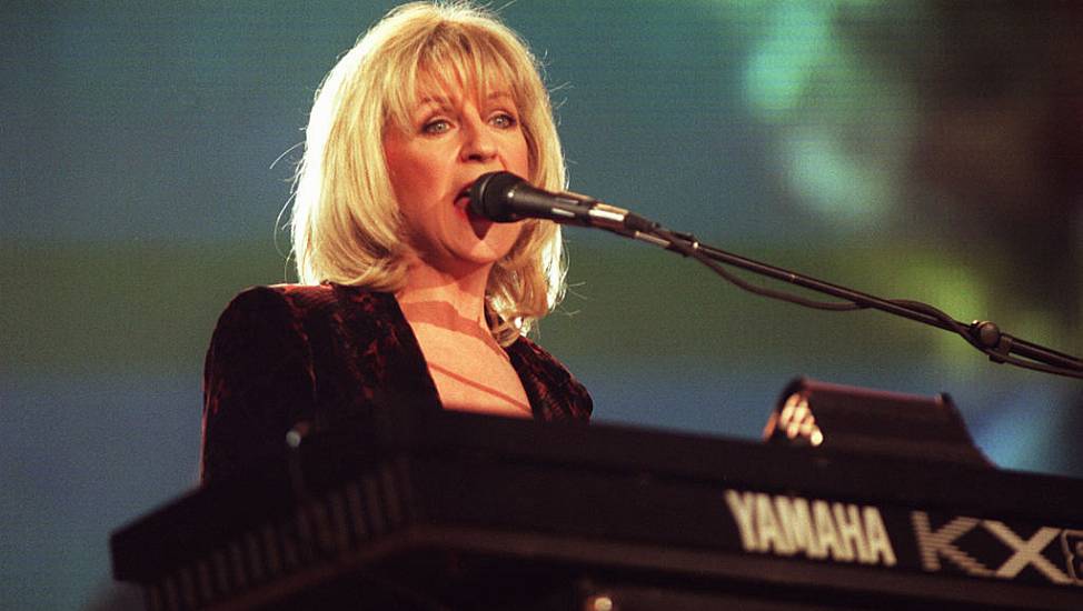 Lindsey Buckingham Joins Estranged Bandmates In Praising Late Christine Mcvie