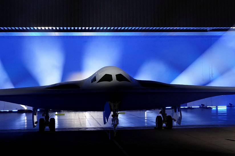 Us Unveils Its New Stealth Bomber As Tensions With China Rise