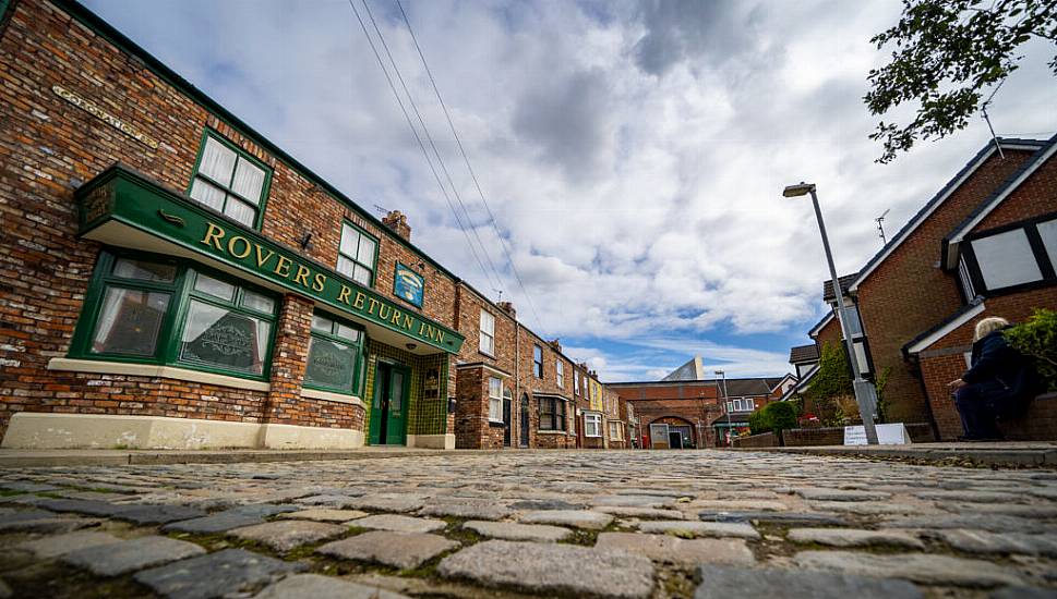 Comedy Christmas To ‘Warm Your Cockles’ Planned On Coronation Street