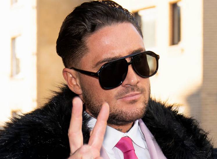 Stephen Bear ‘Locked Girlfriend Out Of Room While Sleeping With Someone Else’