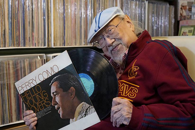 Hong Kong Dj Who Broadcast For Six Decades Dies Aged 98