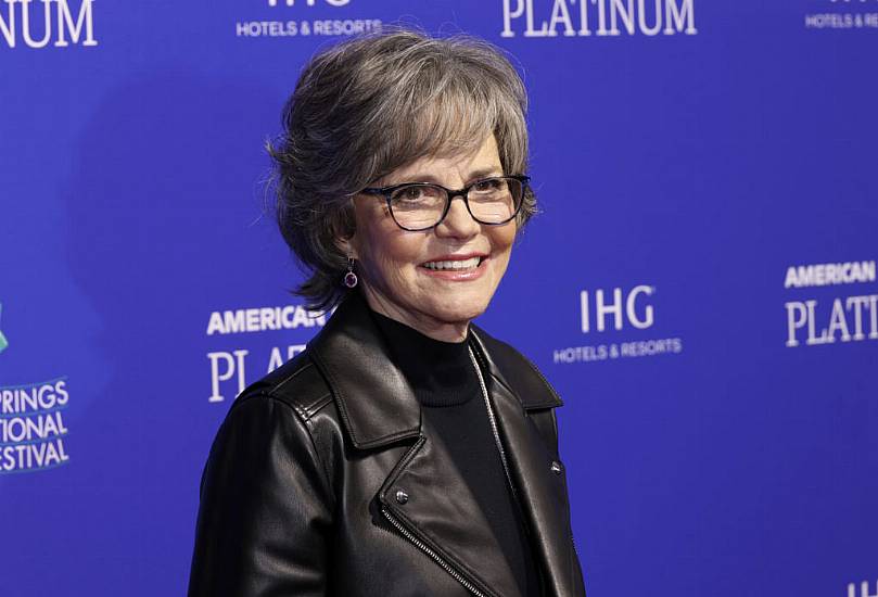 Sally Field To Receive Sag Lifetime Achievement Award