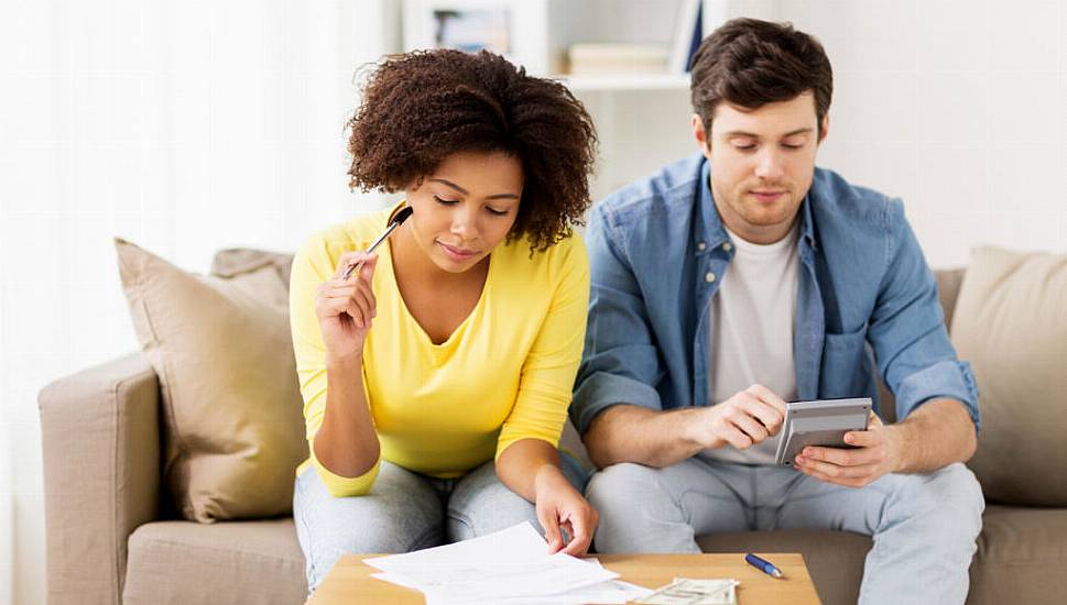 How Couples Can Manage Their Finances Without Falling Out