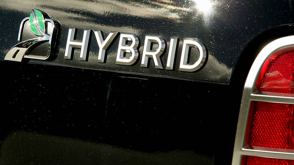 Hybrid Car Sales Fall Despite 9.4% Rise In New Car Market In January