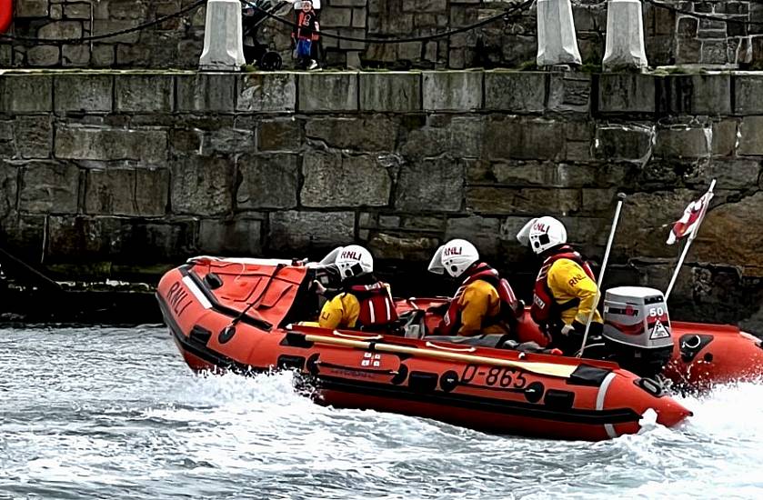 Dún Laoghaire Rnli Lifeboat Crew Rescued Two People And Dog Over Weekend