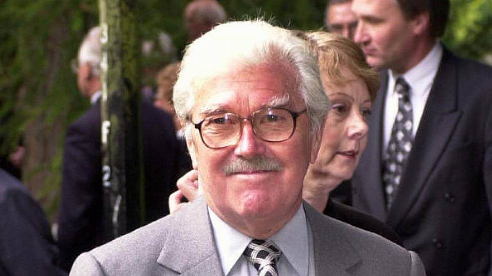 Tributes Paid After 'Brilliant Broadcaster' Dickie Davies Dies Aged 94