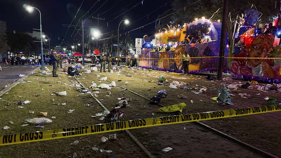 One Killed And Four Hurt In Mardi Gras Shooting In New Orleans