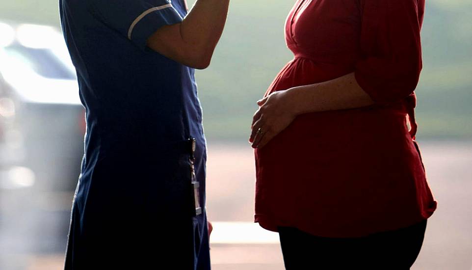 Midwives In Northern Ireland Vote To Take Industrial Action