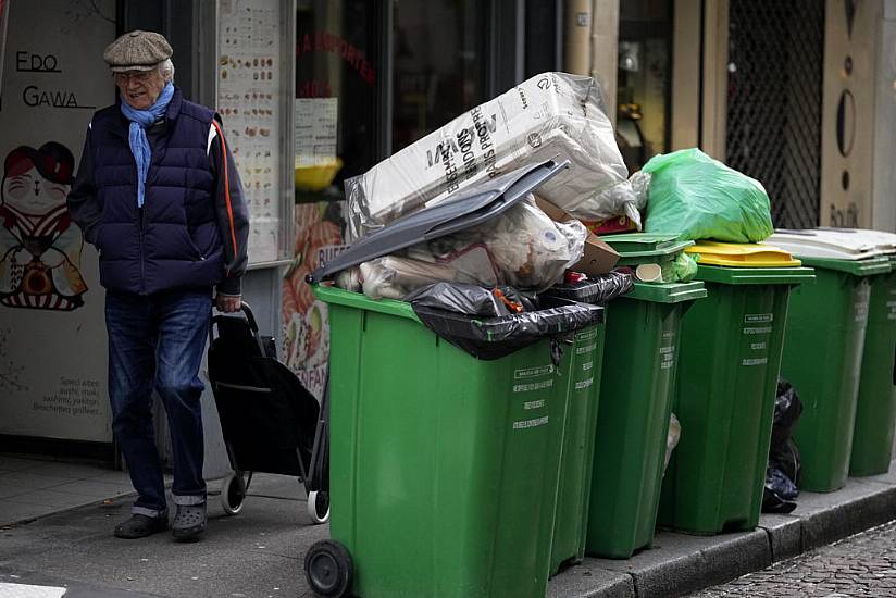 French Senate Adopts Pension Bill Despite Continuing Street Protests