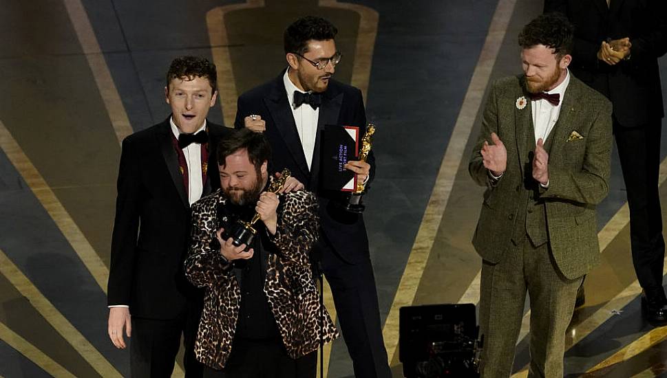 Oscars Audience Sings Happy Birthday To An Irish Goodbye Star James Martin