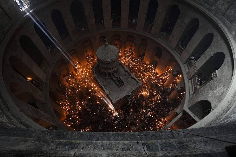 Christian Faithful Celebrate ‘Holy Fire’ Under Restrictions