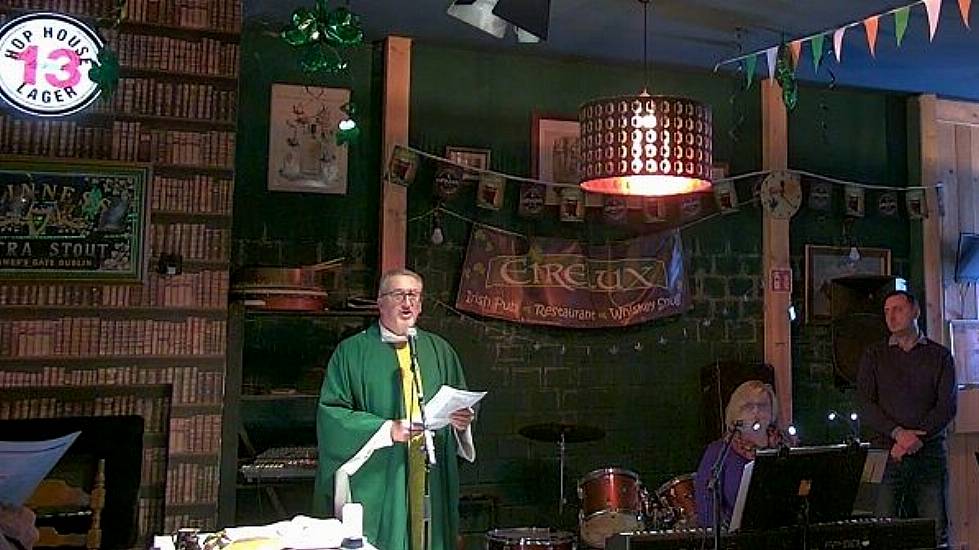 Priest Says Mass In Irish Pub After Church Closed For Renovations