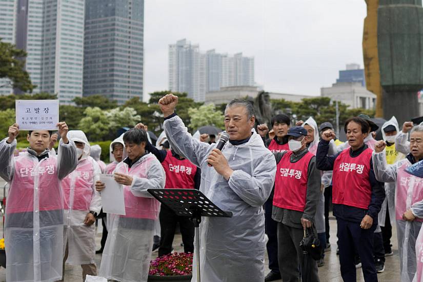 South Korean Dog Farmers Protest After First Lady’s Comments On Eating Meat