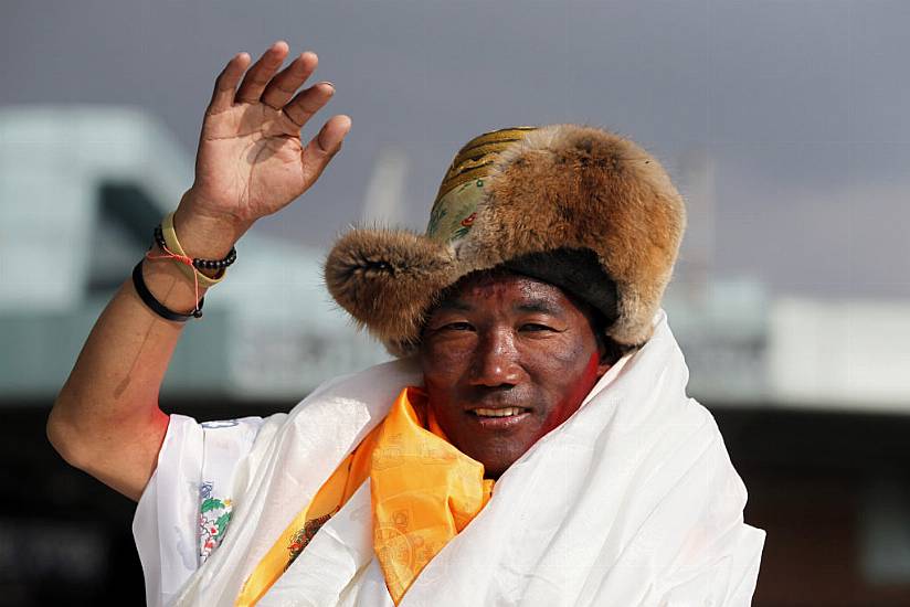 Sherpa Guide Kami Rita Scales Mount Everest For A Record 28Th Time