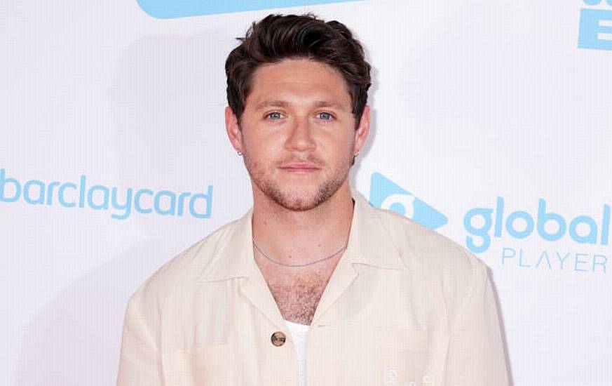 Niall Horan Joins Latest Episode Of Trainspotting With Francis Bourgeois