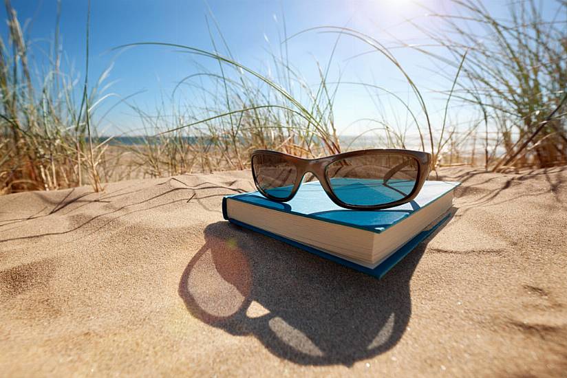 10 Of The Best Romantic Summer Reads