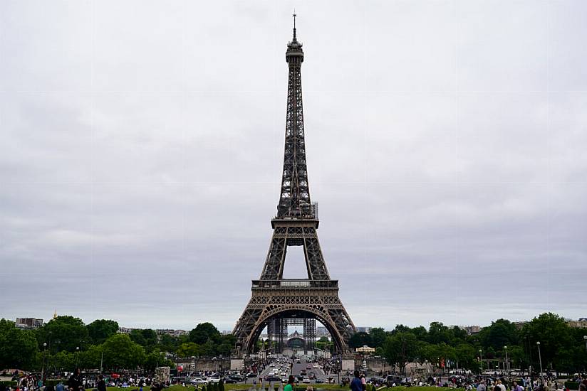 Boy Who Broke Back In Sledge Accident To Climb Eiffel Tower As Thank You