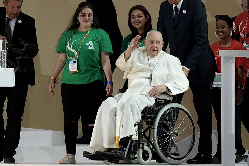 Pilgrims Brave Scorching Heat For Pope’s Vigil In Lisbon