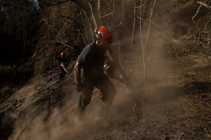 Maui Fire Survivors Face Power Cuts As Teams Work To Identify The Dead