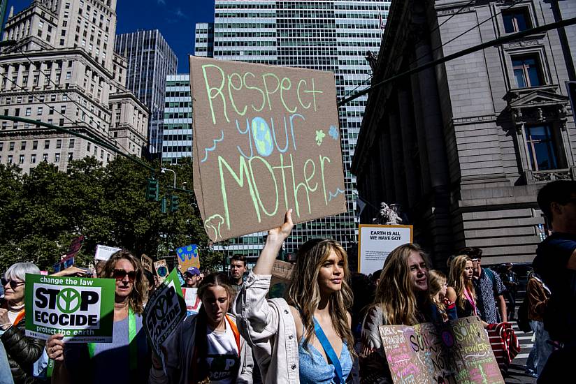 Climate Protesters Demand End To Fossils Fuels As Earth Heats Up