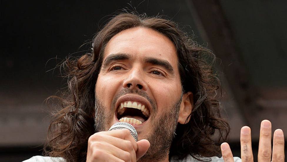 Bbc Looking At Claim Russell Brand Flashed Woman And Laughed About It On Air