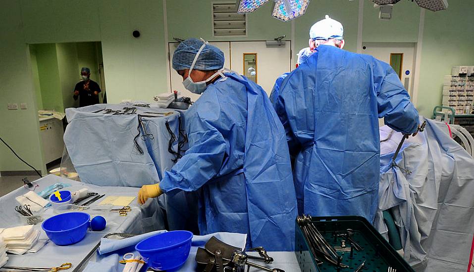 Surgeons Perform Simultaneous Caesarean And Ovary Removal To Cut Cancer Risk