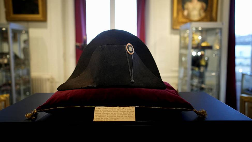 One Of Napoleon’s Signature Hats To Be Auctioned In France