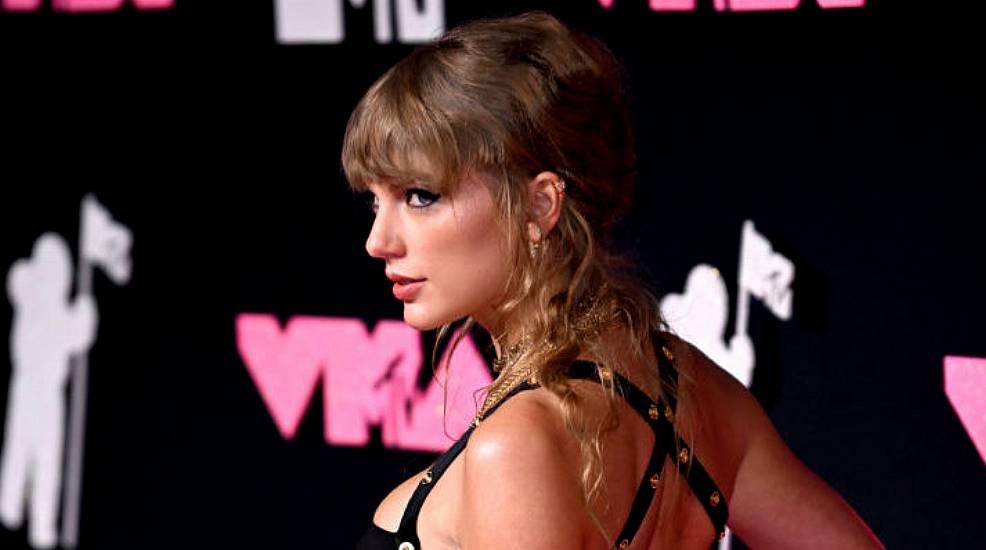 Taylor Swift Announces Postponement Of Rio Show Due To ‘Extreme Temperatures’