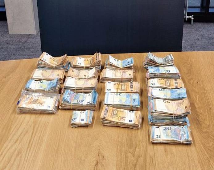 Two People Arrested As Gardaí Seize €180,000 In Cash In Dublin