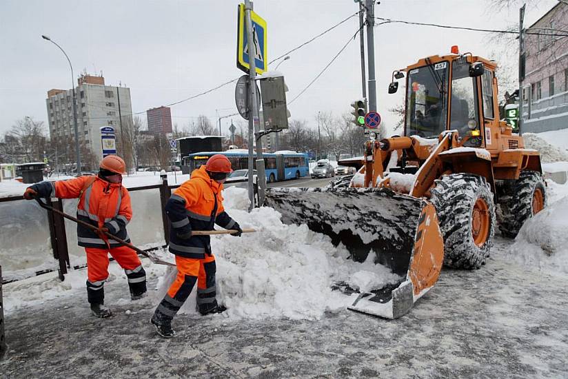 Disruption On Roads And At Airports As Moscow Hit By Heavy Snow