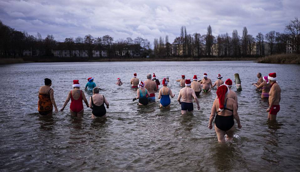 In Pictures: Christmas Celebrations Around The World