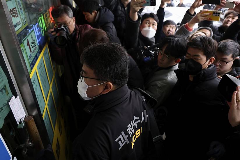 South Korea Police Raid Home Of Suspect Who Stabbed Opposition Leader In Neck