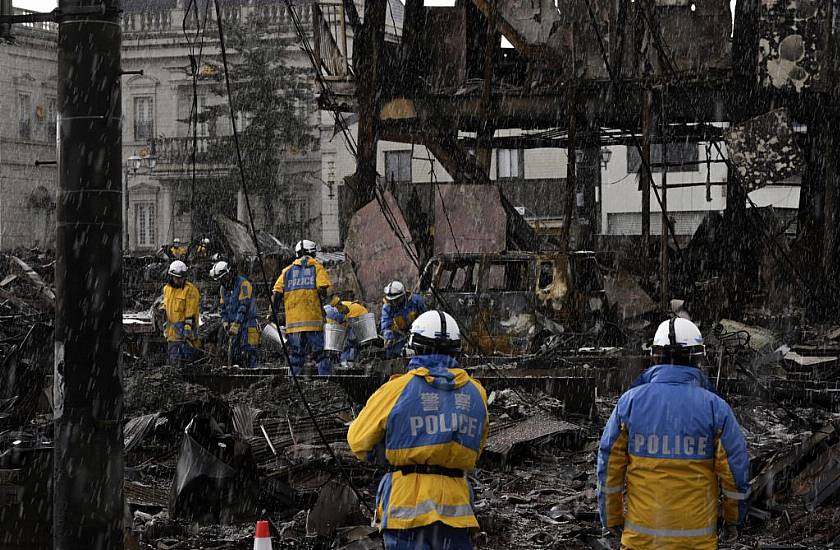 Snow Hinders Rescues And Aid Deliveries After Japan Quakes Kill 126 People